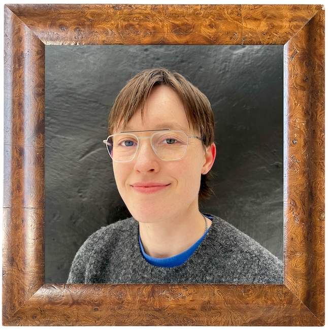 Liz Cory's 2025 Headshot Image of me smiling at you!